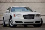 Chrysler 300C 2011 года